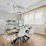 Villa Palma Luxusvilla Am Meer Fuer 6 Personen